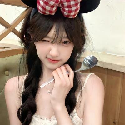 布劳涅森林的女人们 海报